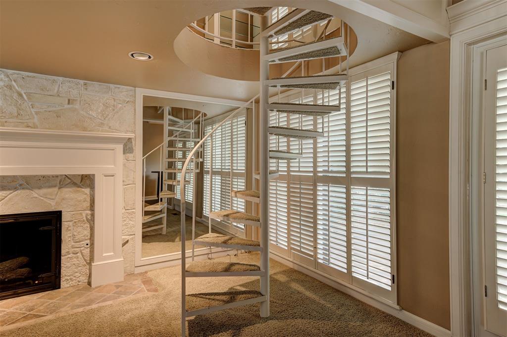 1102 Saint Andrews Drive