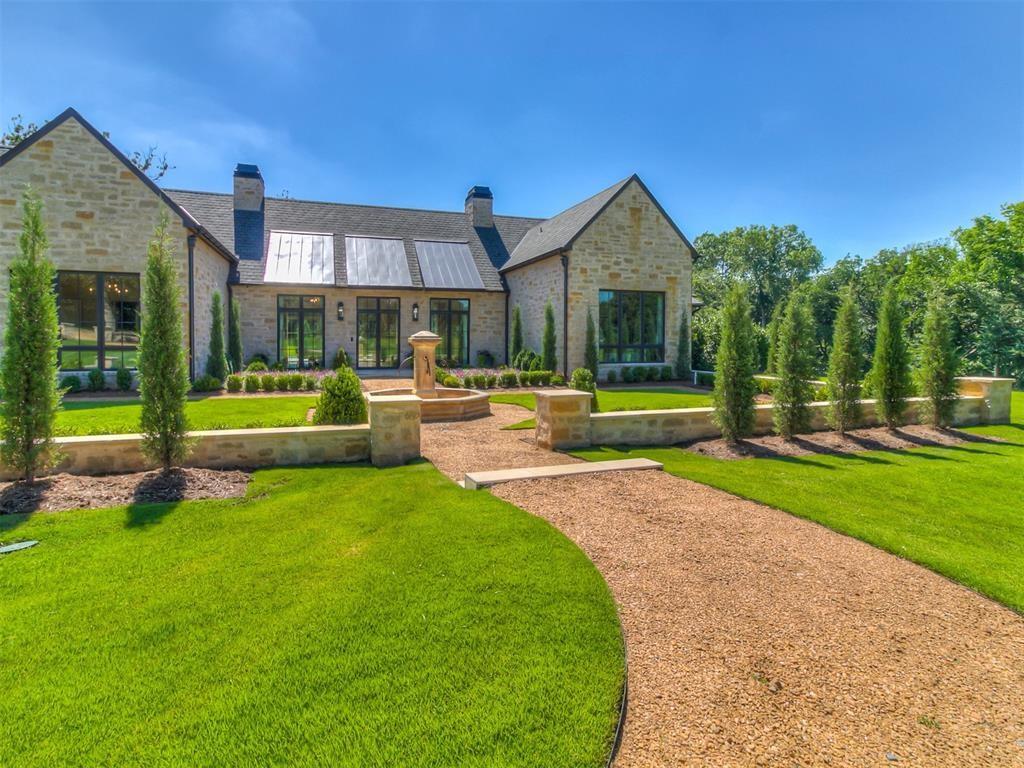 2909 Spring Crest Circle
