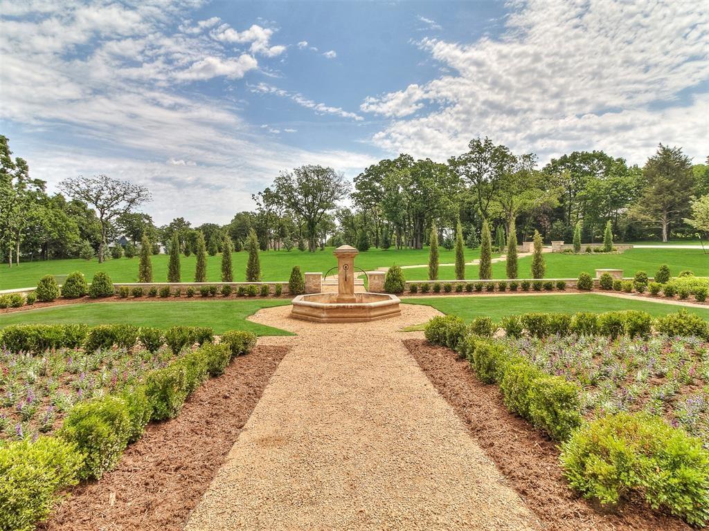 2909 Spring Crest Circle