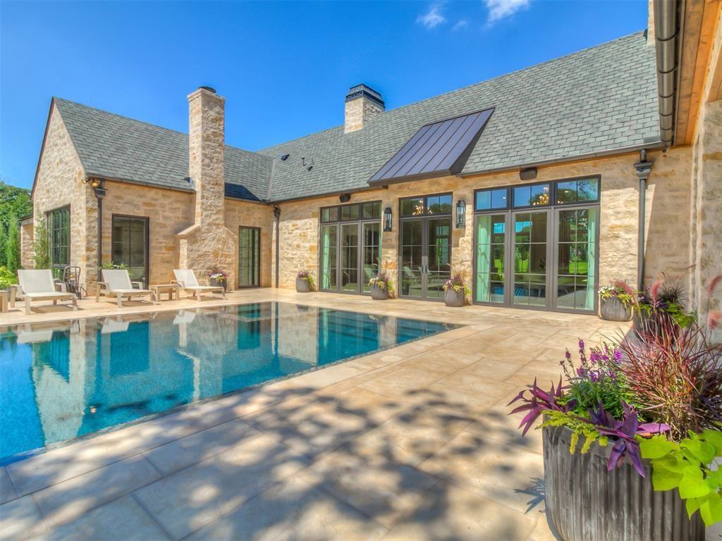 2909 Spring Crest Circle