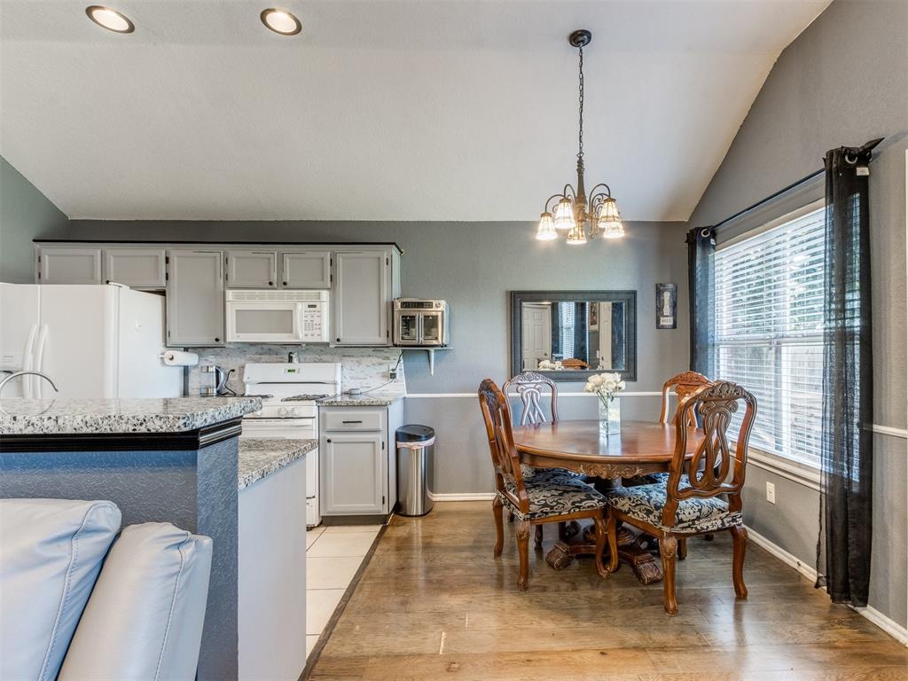 10129 Fairfax Lane