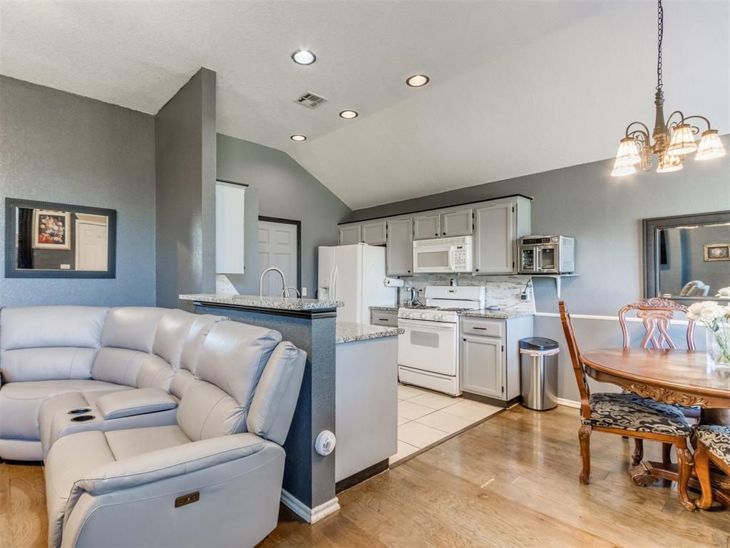 10129 Fairfax Lane