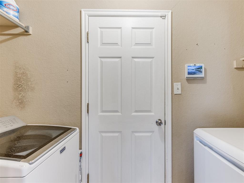 10129 Fairfax Lane
