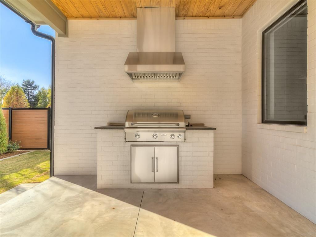 15608 Waterstone Way