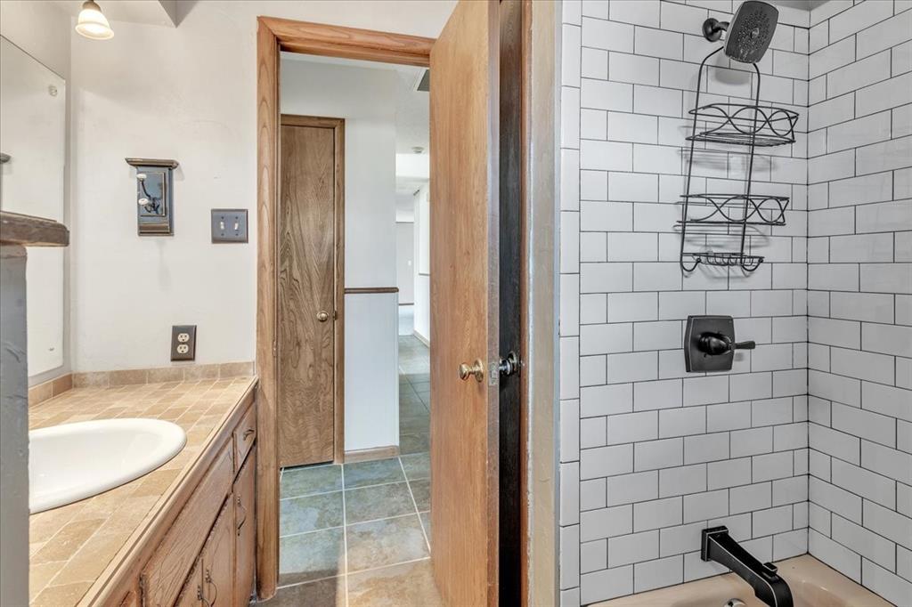 816 E Lamplighter Court