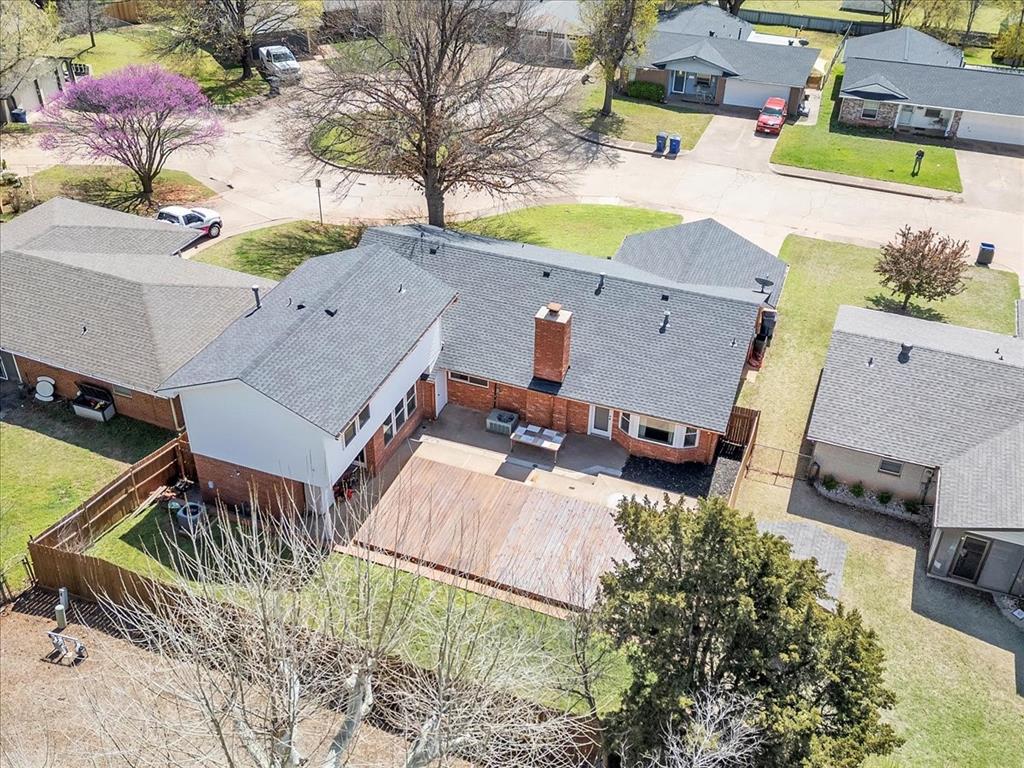 816 E Lamplighter Court