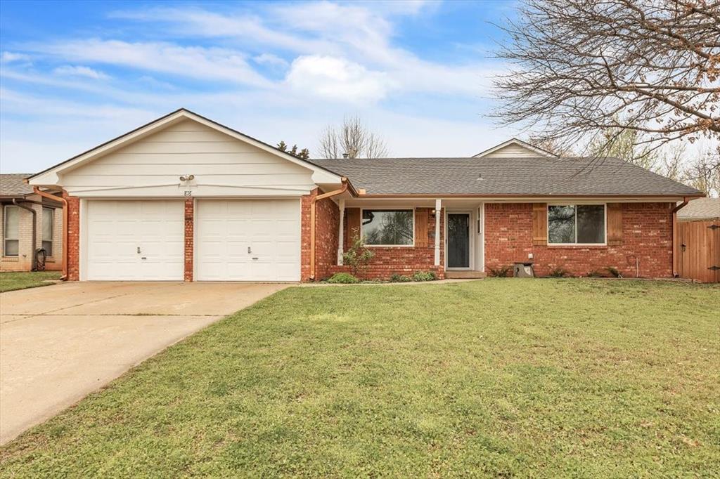 816 E Lamplighter Court