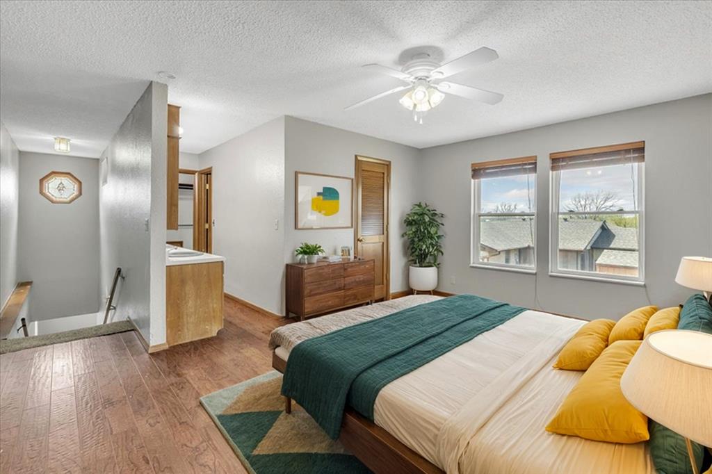 816 E Lamplighter Court