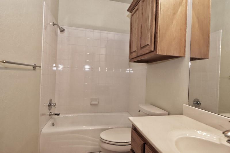 4608 NW 119th Street