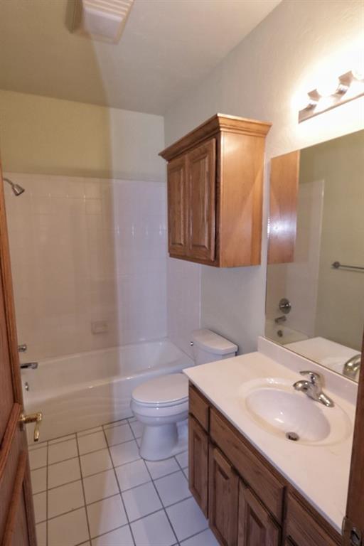 4608 NW 119th Street