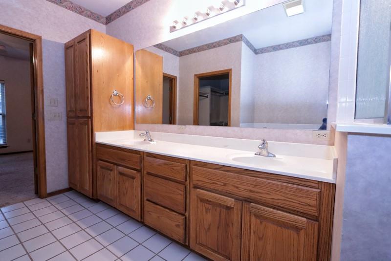 4608 NW 119th Street