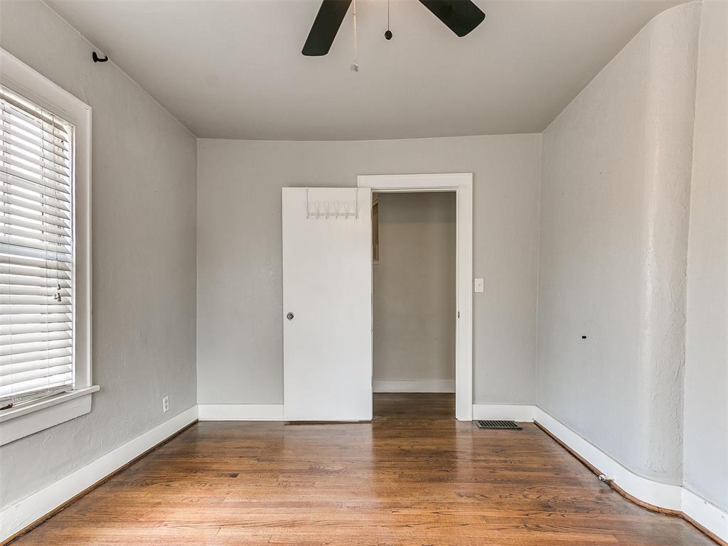 2124 N Gatewood Avenue