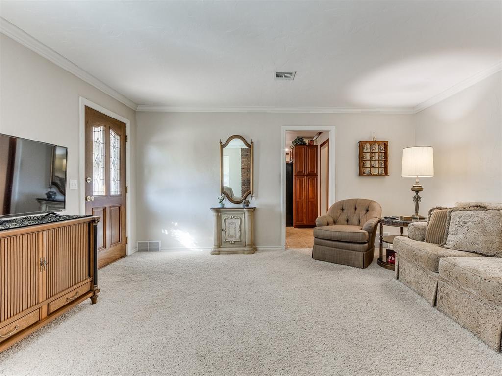 3204 N Nesbitt Avenue