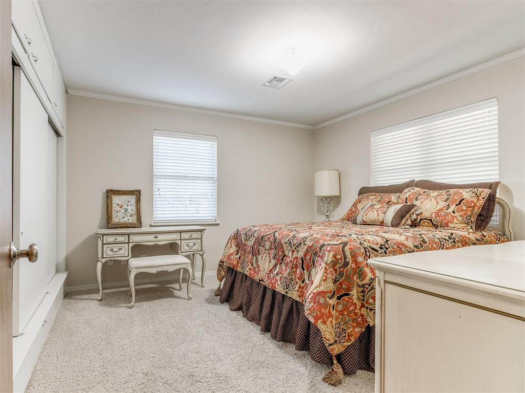 3204 N Nesbitt Avenue