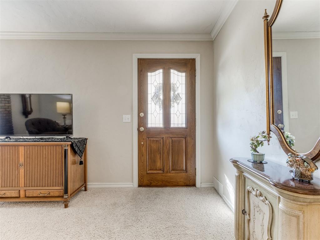 3204 N Nesbitt Avenue