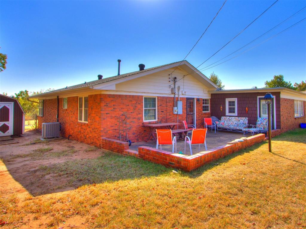 3204 N Nesbitt Avenue