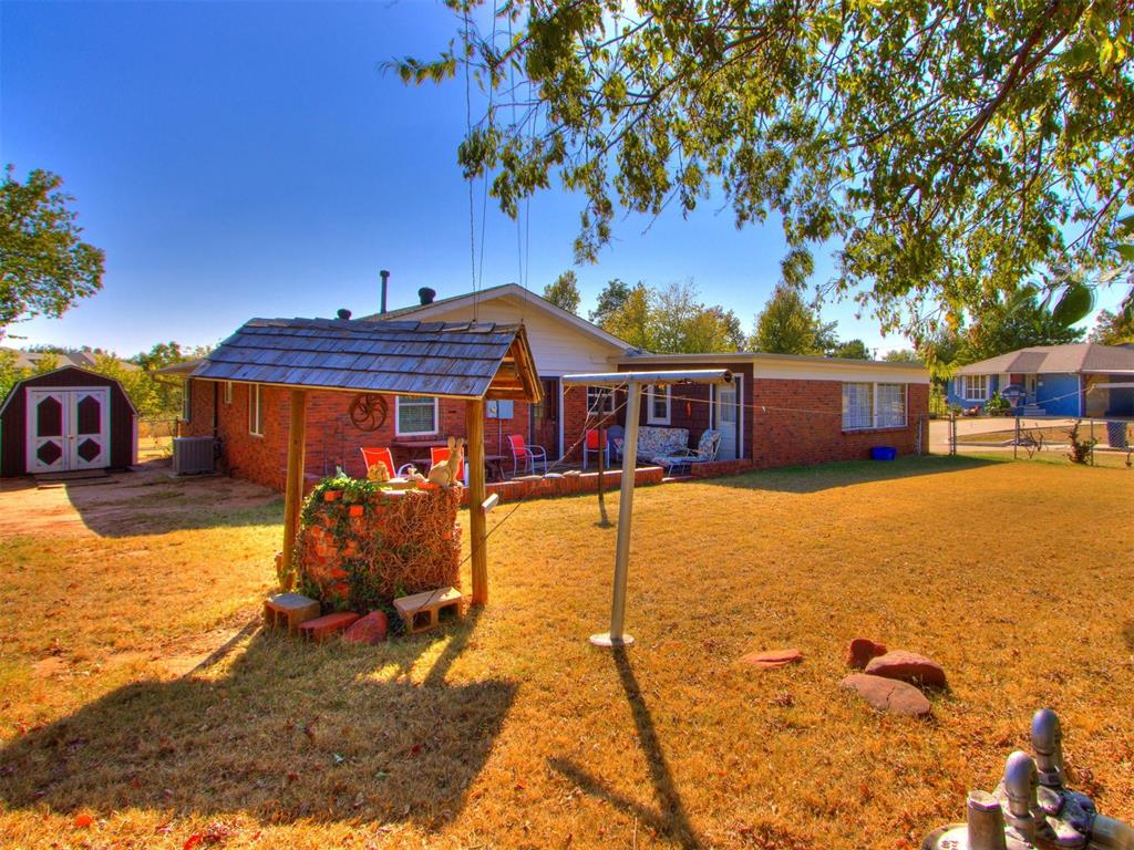 3204 N Nesbitt Avenue