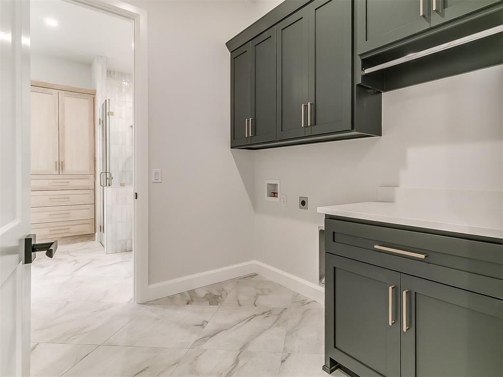 16413 Burgundy East Drive