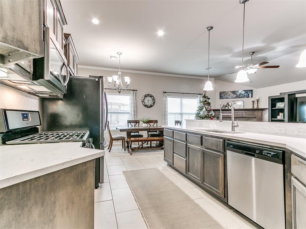 6604 NW 158th Street