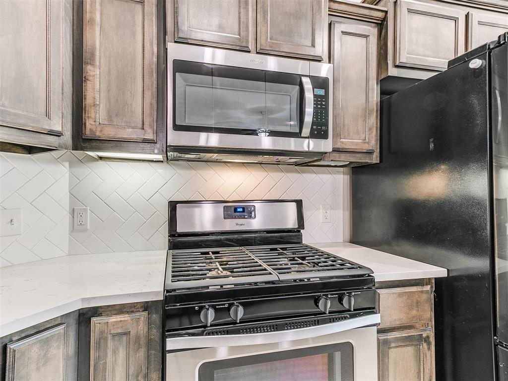 6604 NW 158th Street