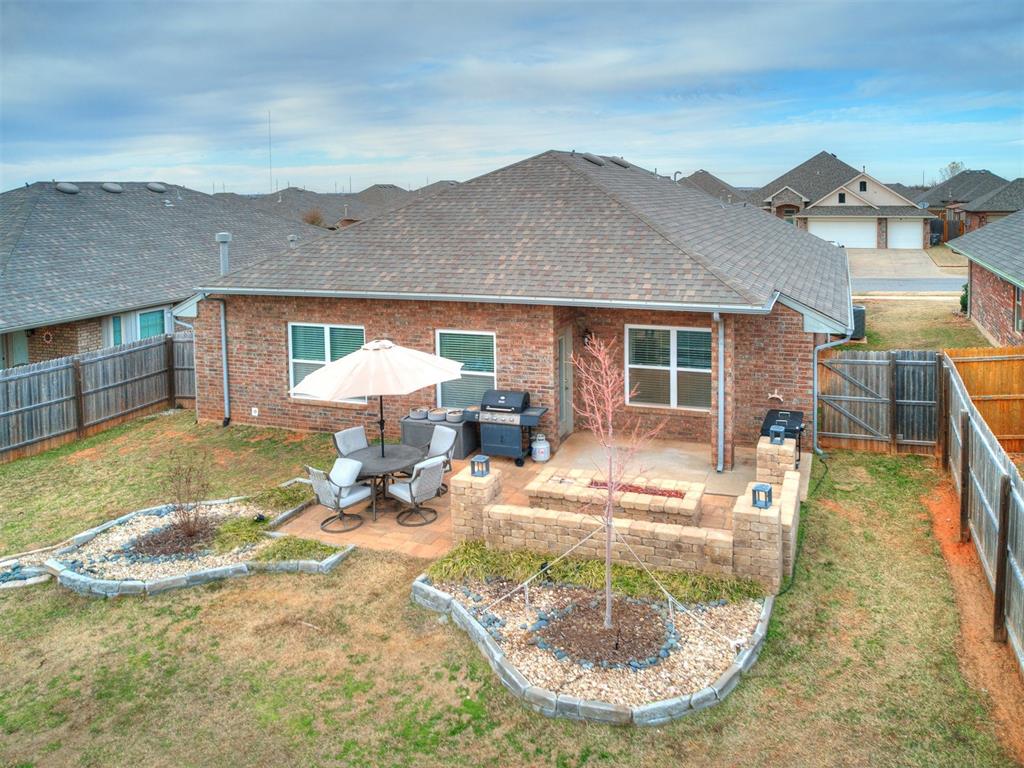 6604 NW 158th Street