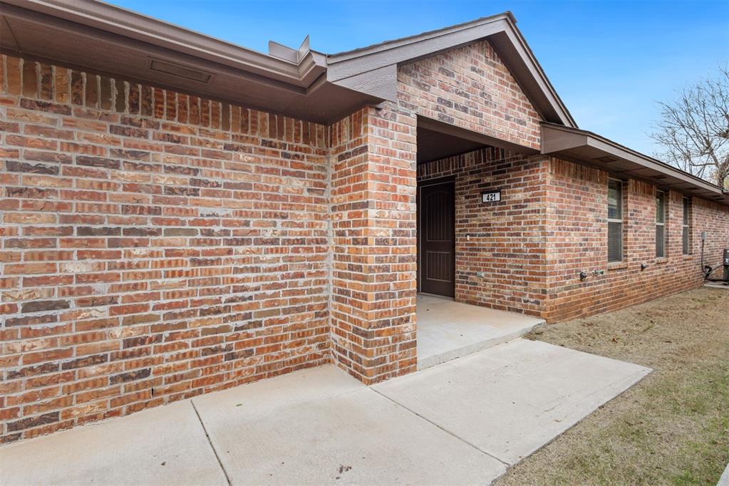 421 Chalk Hill Court
