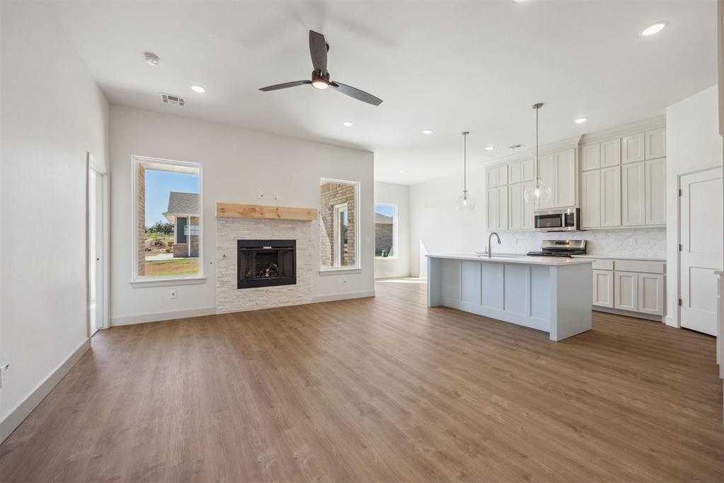 1211 Ariana Street