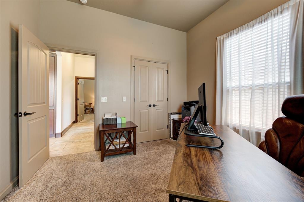 7045 N Cherokee XING