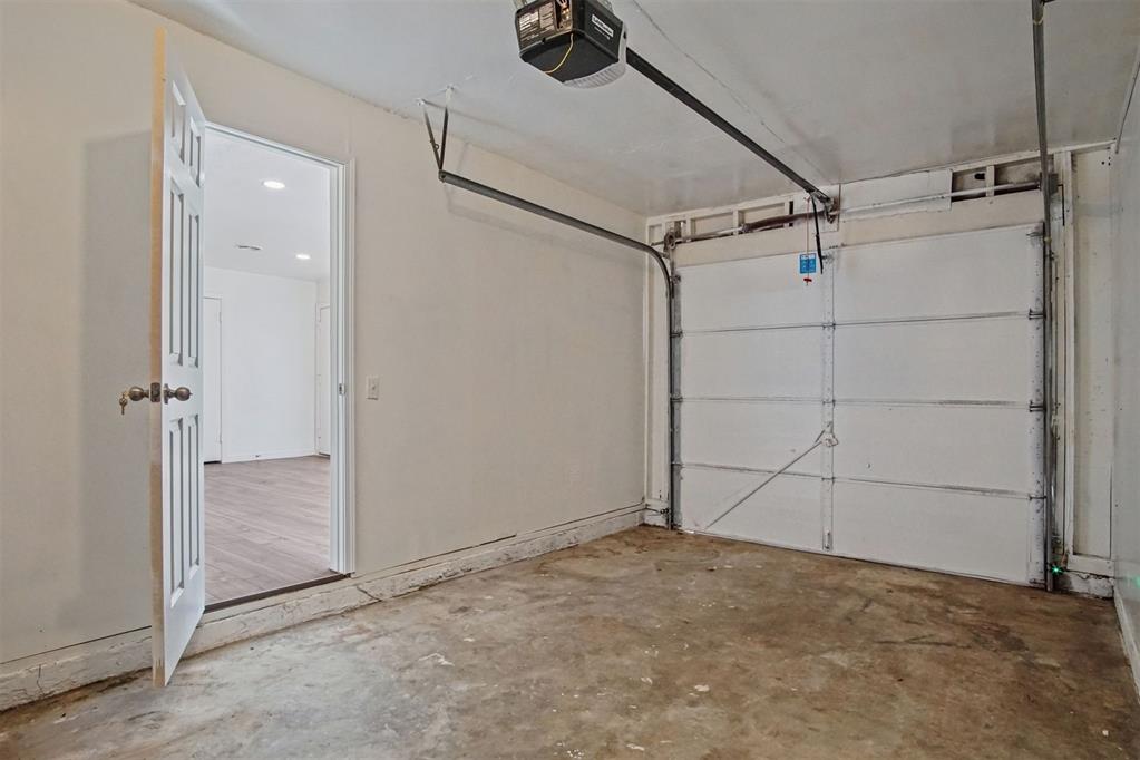 3208 N Nesbitt Avenue