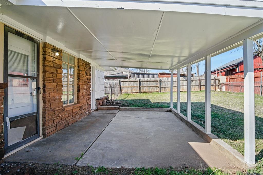 3208 N Nesbitt Avenue