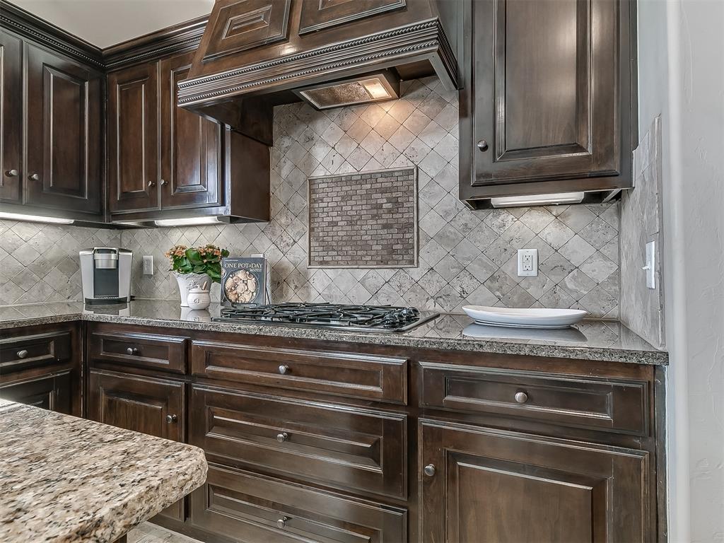 5912 NW 153rd Court