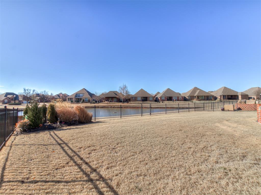 5912 NW 153rd Court
