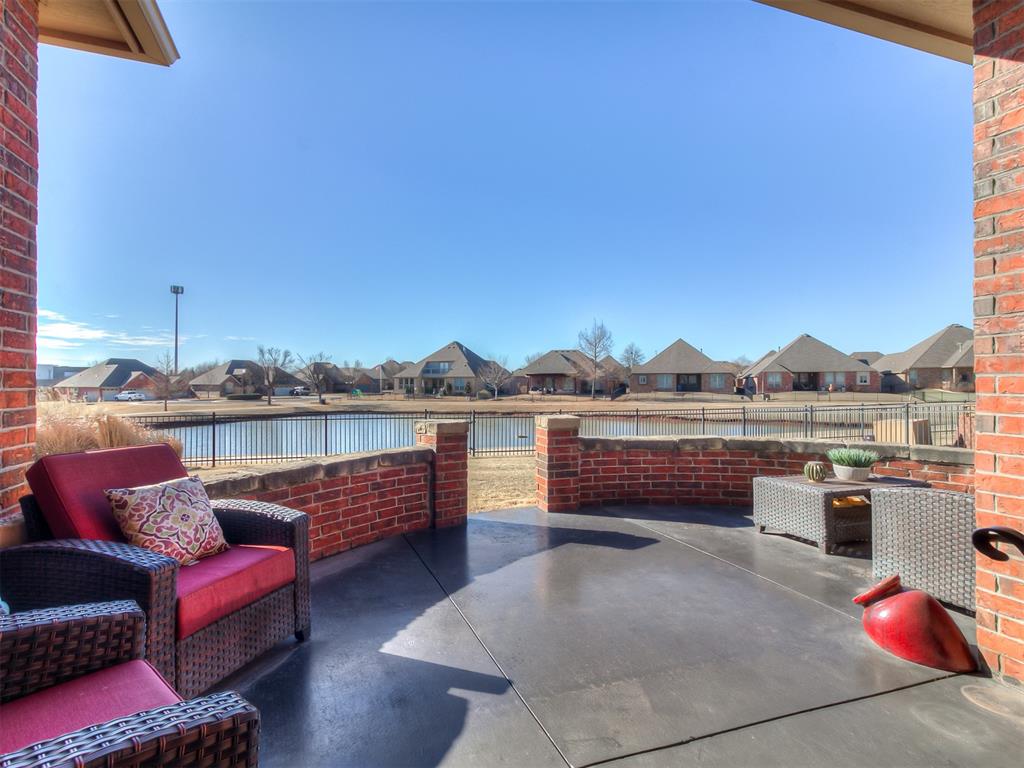 5912 NW 153rd Court