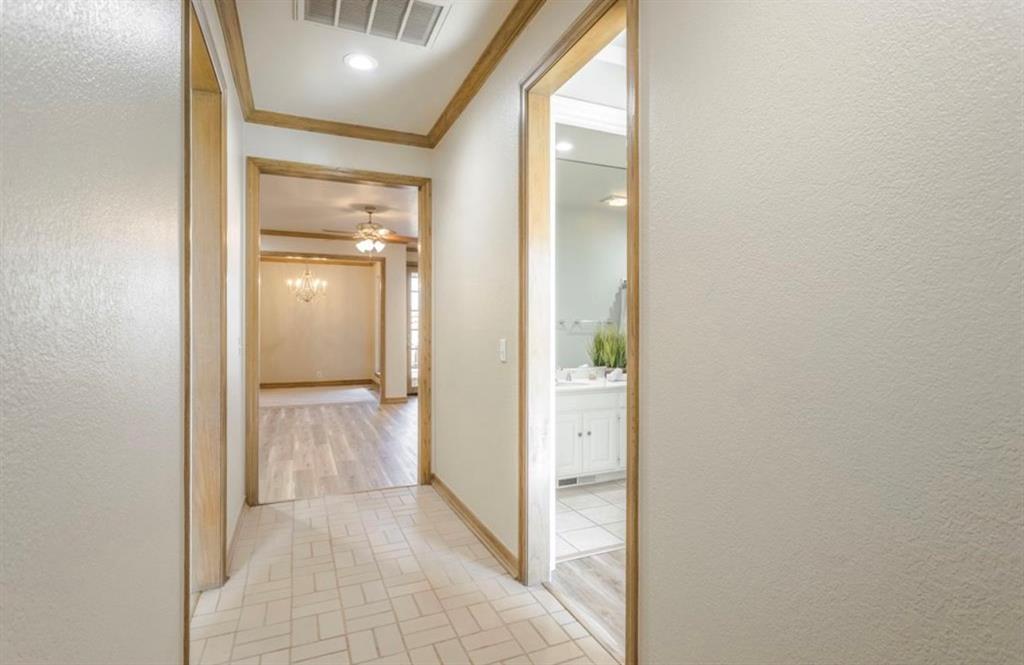 2100 Cobblestone Court Unit: 103