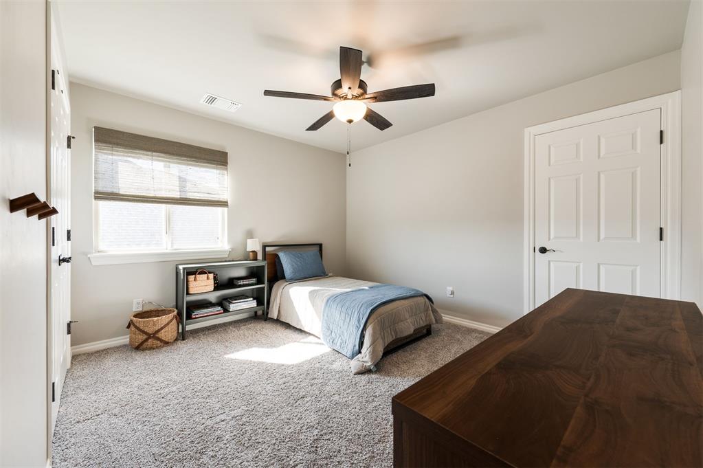 2925 Clover Field Drive