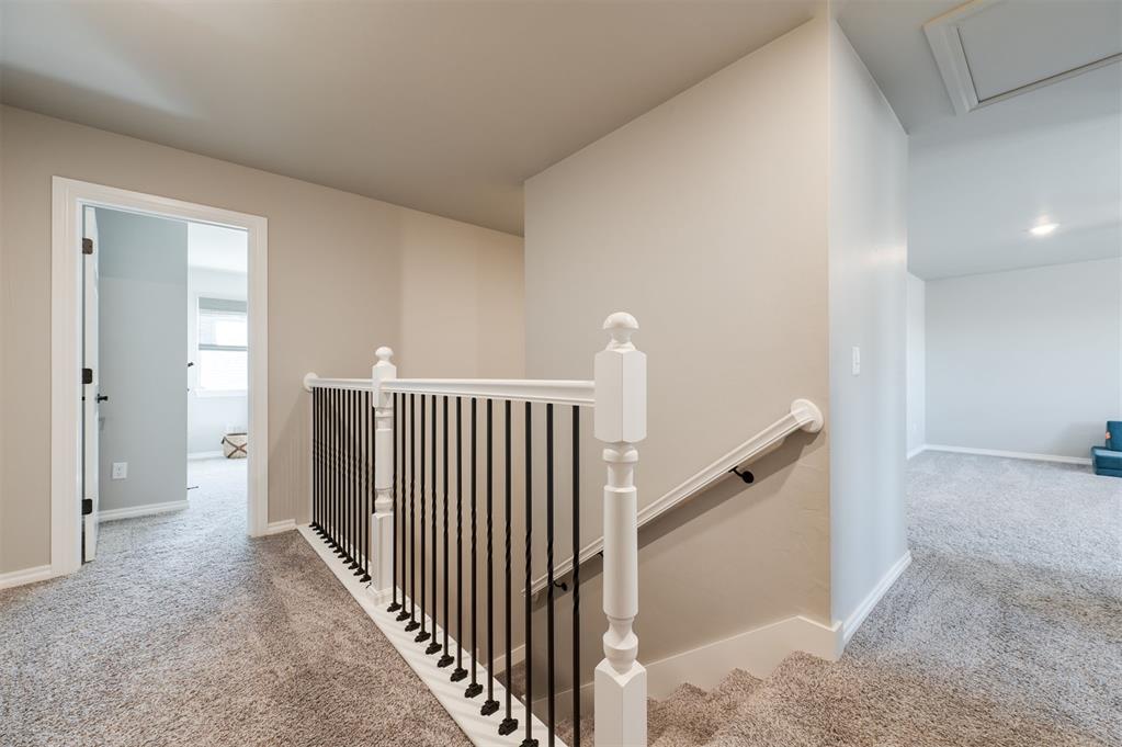 2925 Clover Field Drive