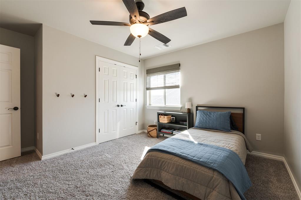 2925 Clover Field Drive