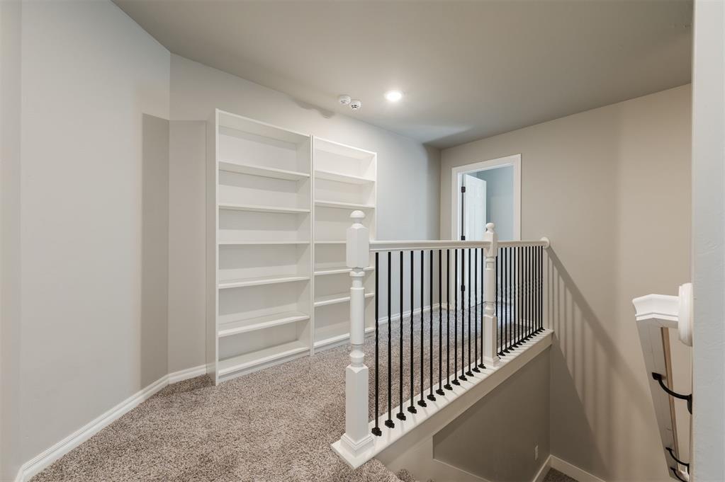 2925 Clover Field Drive