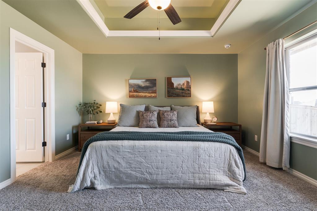 2925 Clover Field Drive