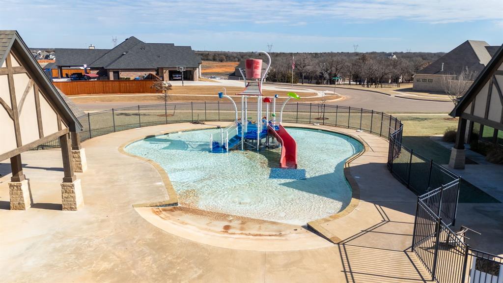 2925 Clover Field Drive