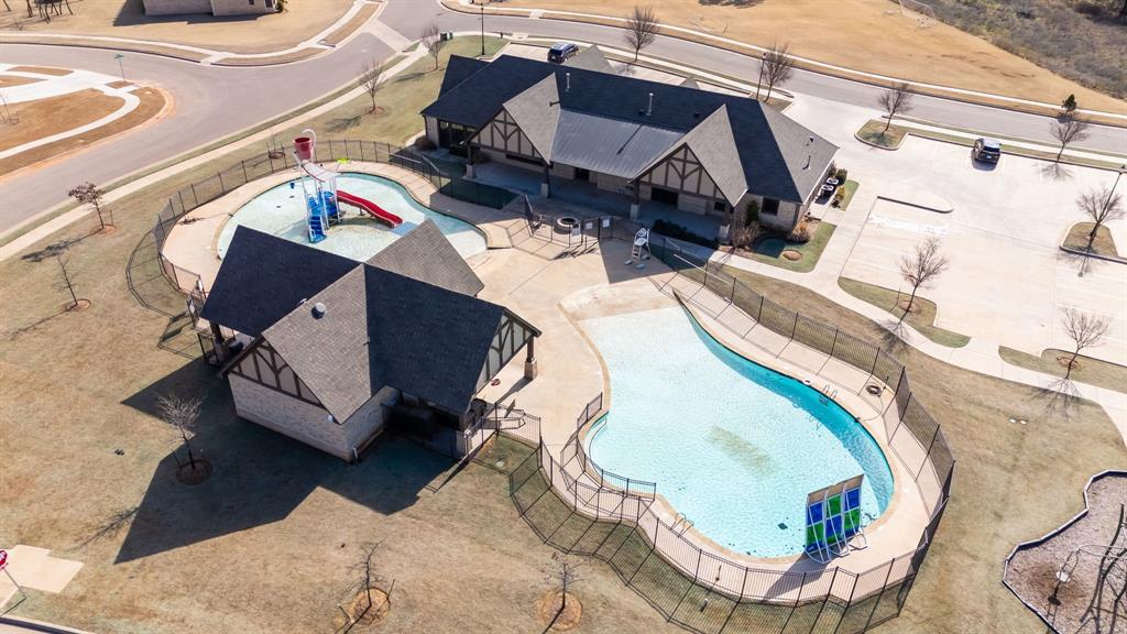 2925 Clover Field Drive