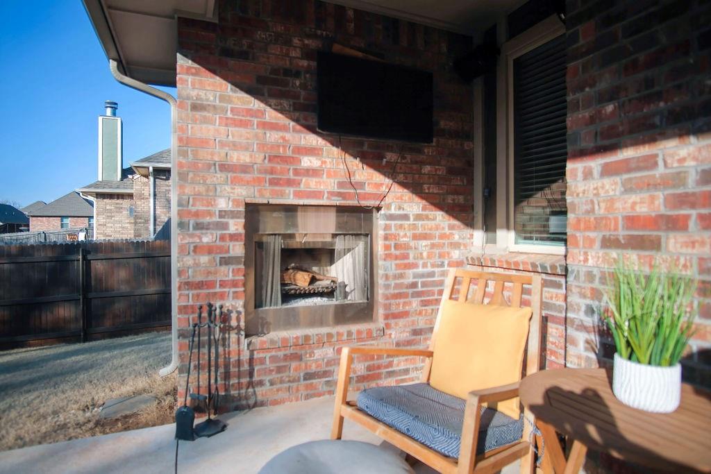 2725 Cypress Springs Boulevard