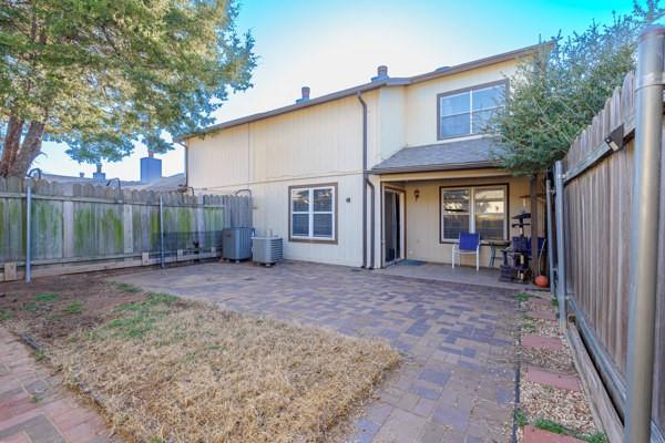 14004 Crossing Way