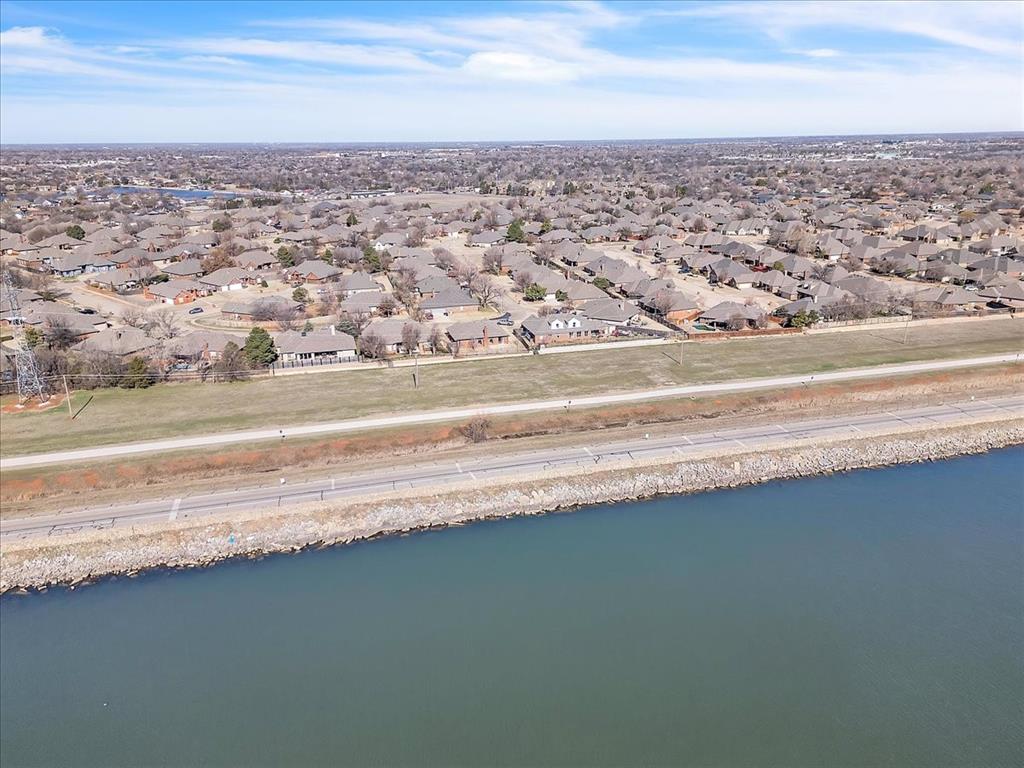 5604 NW 103rd Street