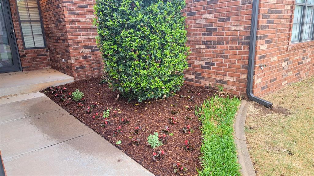 5604 NW 103rd Street