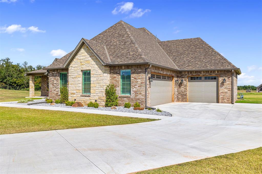 924 Dorsi Circle