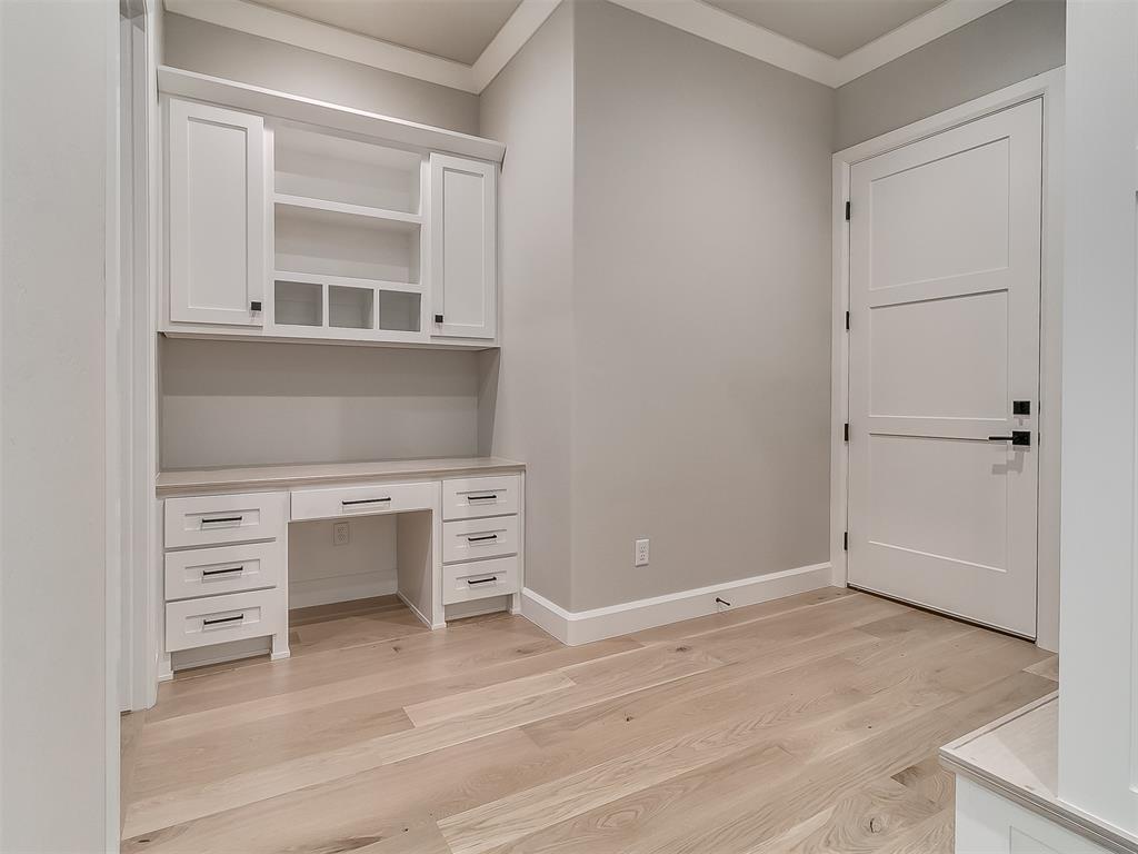 2925 Flycatcher Lane