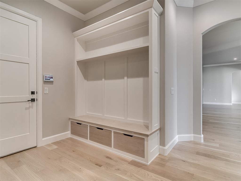 2925 Flycatcher Lane