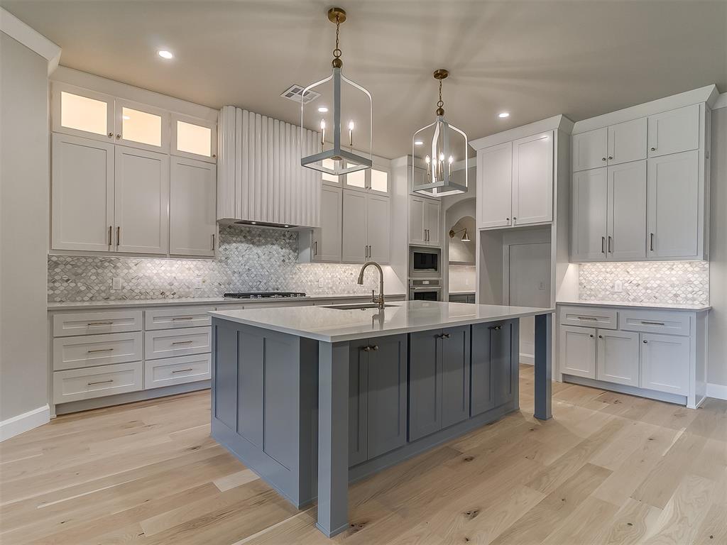 2925 Flycatcher Lane