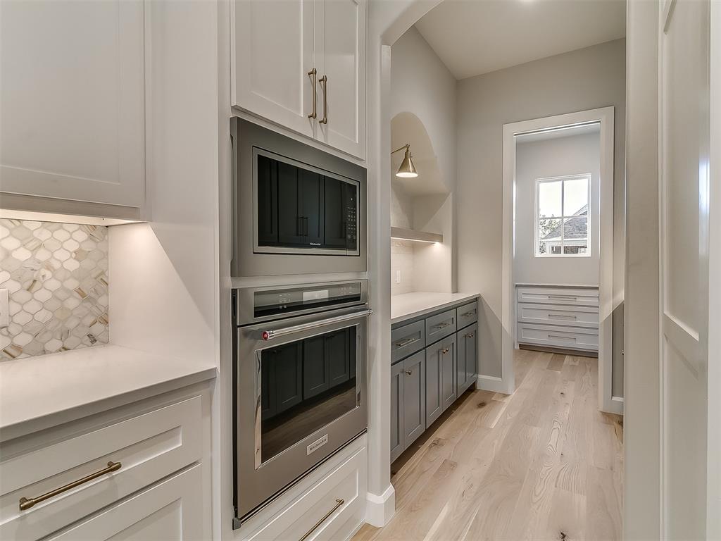 2925 Flycatcher Lane